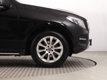 Mercedes GLE W166/C292 SUV 2.1 250d 204KM 2018 Mercedes GLE GLE 250 d, Salon Polska, zdjęcie 14