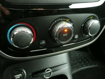 Renault Captur I Crossover 1.5 Energy dCi 90KM 2015 Renault Captur 1.5Dci, zdjęcie 20