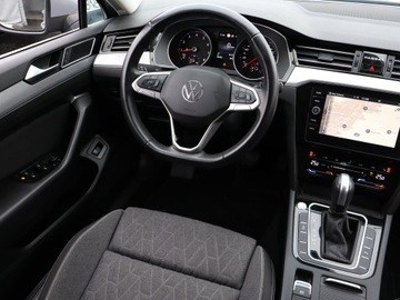 Volkswagen Passat B8 Variant Facelifting 2.0 TSI 190KM 2022 VW Passat 2.0 TSI, Salon Polska, 1. Właściciel, zdjęcie 6