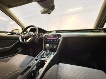 Volkswagen Passat B8 Variant Facelifting 2.0 TDI SCR 150KM 2020 Volkswagen Passat 2.0 TDI 150KM DSG, Salon Polska,, zdjęcie 25
