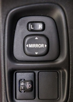 Toyota Aygo II Hatchback 5d 1.0 VVT-i 69KM 2017 Toyota Aygo 1.0 VVT-i X-play Benzyna 69KM, zdjęcie 37