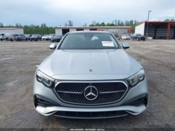 Mercedes Klasa E W214 2024 Mercedes-Benz Klasa E 350 2024 2.0l 2.0 Benzyna 255KM, zdjęcie 8