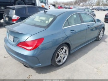 Mercedes CLA C117 2014 Mercedes-Benz CLA 250 2014 2.0 Benzyna 208KM, zdjęcie 3
