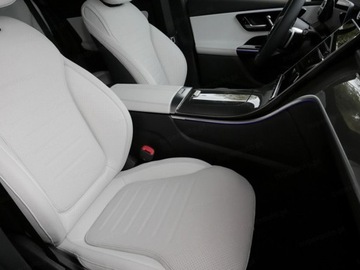 Mercedes GLC C254/X254 Coupe 2.0 200 204KM 2025 GLC Coupe 200 4-Matic AMG Line 2.0 (204KM) 2025, zdjęcie 3