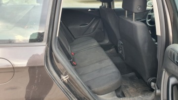 Volkswagen Passat B7 Variant 2.0 TDI CR DPF BlueMotion 140KM 2010 VW PASSAT Variant 2.0 TDI 140 KM DSG, zdjęcie 23