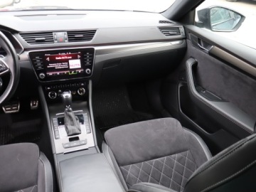 Skoda Superb III Scout 2.0 TDI SCR 200KM 2021 Skoda Superb 2.0 TDI, 197 KM, 4X4, Automat, zdjęcie 7