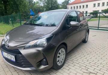 Toyota Yaris III Hatchback 5d Facelifting 2017 1.0 VVT-i 72KM 2019 Toyota Yaris Salon -Polska Pierwszy wlsciciel gwarancja fabryczna do 2029, zdjęcie 7
