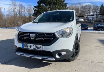 Dacia Lodgy Minivan Facelifting 1.6 SCe 102KM 2018 Dacia Lodgy Dacia Lodgy SCe 100 Stepway 1.6 Benzyna 102KM