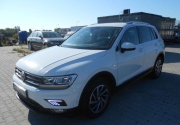 Volkswagen Tiguan II SUV 2.0 TDI 150KM 2017 Volkswagen Tiguan Volkswagen Tiguan II 2.0 TDI 150 KM DSG 2.0 Diesel 150KM