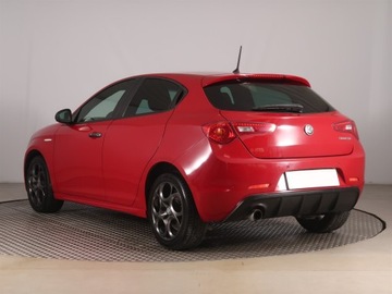 Alfa Romeo Giulietta Nuova II Hatchback 5d Facelifting 2016 1.4 TB 16v Mair 150KM 2017 Alfa Romeo Giulietta 1.4 T MultiAir, Salon Polska, zdjęcie 3