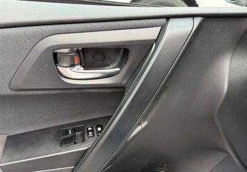 Toyota Auris II Touring Sports Facelifting 1.4 D-4D 90KM 2015 Toyota Auris Salon Polska. Serwis ASO, FV-VAT 23 1.4 Diesel 90KM, zdjęcie 8