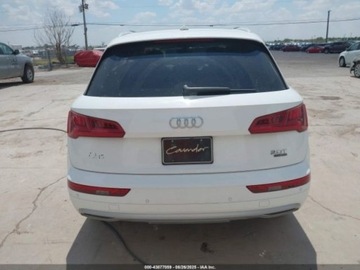 Audi Q5 II SUV 2.0 TFSI 252KM 2018 Audi Q5 2018 AUDI Q5 2.0T PREMIUM2.0T TECH PREMIUM 2.0 Benzyna 253KM, zdjęcie 6