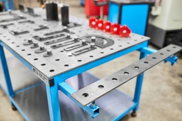 СВАРОЧНЫЙ СТОЛ 1000 Х 2000 СИСТЕМА 28 + ИНСТРУМЕНТЫ