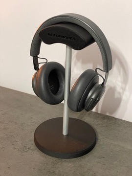 Подставка для наушников