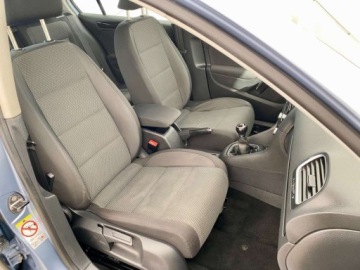 Volkswagen Golf VI Hatchback 5d 1.4 TSI 122KM 2009 Volkswagen Golf 1.4 Benzyna 122KM, zdjęcie 9