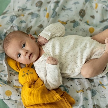 PETITE&MARS BAMBUSOWA MUŚLINOWA PRZYTULANKA DOUDOU HUGO INTENSE OCH