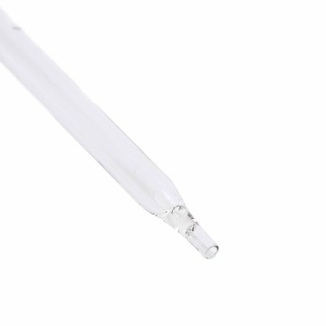 Эфирное масло чайного дерева Глубоко очищает кожу.