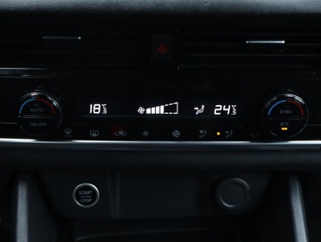 Nissan Qashqai III Crossover 1.3 DIG-T MHEV 158KM 2022 Nissan Qashqai 1.3 DIG-T MHEV, Salon Polska, zdjęcie 15