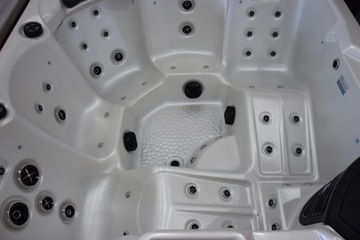 Джакузи Garden SPA / Бассейн / Ванна Майорка