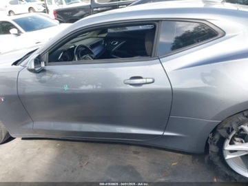 Chevrolet Camaro VI Coupe 3.6 335KM 2021 Chevrolet Camaro 1LT 2021 3.6l 3.6 Benzyna 335KM, zdjęcie 2