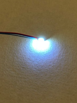 Dioda LED SMD 0402 z przewodami 30 cm biały
