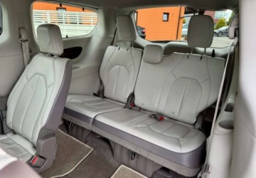 Chrysler Pacifica II 3.6 V6 291KM 2017 Chrysler Pacifica Chrysler Pacifica 3.6 Benzyna 290KM, zdjęcie 17