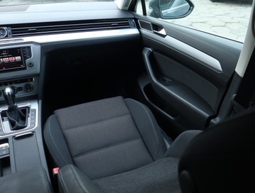 Volkswagen Passat B8 Variant 2.0 TDI 150KM 2015 VW Passat 2.0 TDI, Salon Polska, Automat, Navi, zdjęcie 7