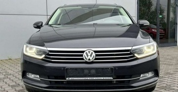Volkswagen Passat B8 Variant 2.0 TDI BlueMotion SCR 190KM 2019 Volkswagen Passat 4-Motion Automat Navi Parktronic Kamera Alcantara, zdjęcie 2