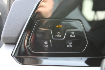 Volkswagen Golf VIII Hatchback 2.0 TDI SCR 115KM 2022 Volkswagen Golf LIFE Asystent Salon PL, zdjęcie 18