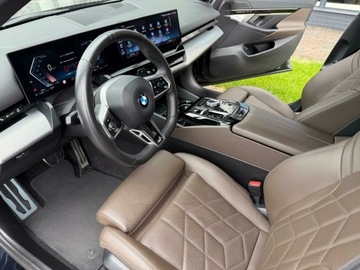 BMW Seria 5 G90-91 Touring 2.0 520d 197KM 2024 BMW 520 BMW 520d xDrive, Salon PL, Bezwypadkowy, C, zdjęcie 9