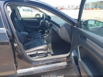 Volkswagen Passat B8 2021 Volkswagen Passat 2021 VOLKSWAGEN PASSAT 2.0T SE 2.0 Benzyna 174KM, zdjęcie 13