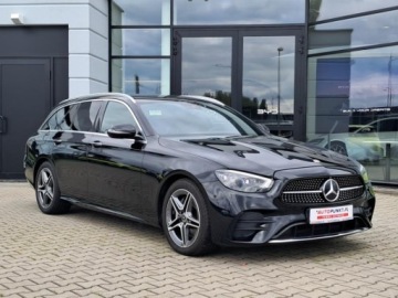 Mercedes Klasa E W213 All-terrain Facelifting 2.0 E220d 194KM 2021 Mercedes-Benz Klasa E 220d AMG Line 4-Matic, zdjęcie 6