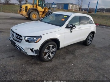 Mercedes GLC C254/X254 2022 Mercedes-Benz GLC 2022 r., 300 4MATIC SUV 2.0 Benzyna 255KM, zdjęcie 2