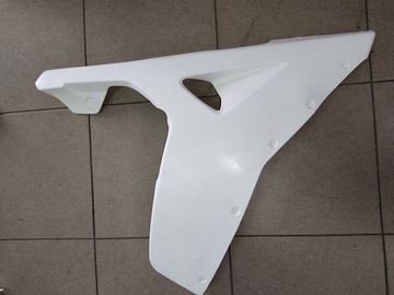 Обтекатель левый правый Yamaha TZR 50 ЦЕНА ЗА ОДНУ ШТУКУ (ПРАВЫЙ БОЛЬШОЙ)