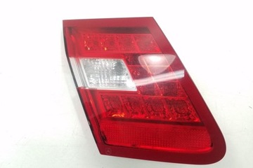 LEVÝ SVĚTLO KRYT KUFRU MERCEDES-BENZ E (W212) A2128200764 3.0L DIESEL