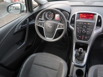 Opel Astra J Sedan 1.4 Turbo ECOTEC 140KM 2016 Opel Astra 1.4 T, Salon Polska, GAZ, Skóra, Klima, zdjęcie 6