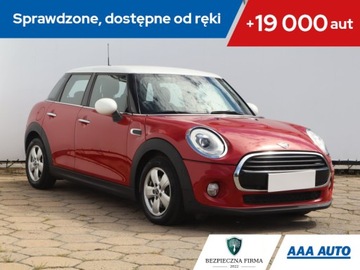 Mini Mini F56 Hatchback 1.5 136KM 2016 MINI 5-door Cooper, Automat, Navi, Klima