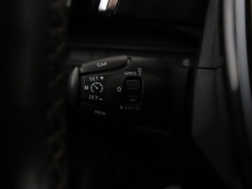 Peugeot 3008 II Crossover 2.0 BlueHDi 180KM 2018 Peugeot 3008 panorama, gt line, premium sound,, zdjęcie 36