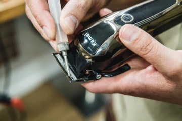 БЕСПРОВОДНОЙ КЛИМЕР ДЛЯ ВОЛОС KEMEI BARBER USB KM-1990