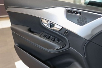 Volvo XC90 II SUV 2.0 D5 235KM 2018 Volvo XC 90 D5 AWD R-Design 2.0 Diesel 235KM, zdjęcie 12