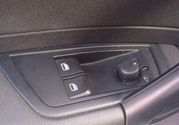 Audi A1 I Hatchback 3d 1.6 TDI 105KM 2011 Audi a1 Zarejestrowany - bardzo oszczedny - bezwypadkowy 1.6 Diesel 105KM, zdjęcie 23