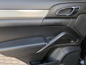 Porsche Cayenne I 3.0D Tiptronic S 240KM 2010 PORSCHE CAYENNE V6 3.0l diesel 239KM*Serwis, doinwestowany * Dokumentacja, zdjęcie 24