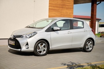 Toyota Yaris III 2015 Toyota Yaris Hybrid 1.5 VVT-i KAMERA zarejestrowany w Polsce, zdjęcie 7