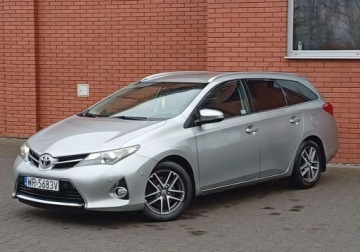 Toyota Auris II 2013 Toyota Auris Toyota Auris 2.0 Diesel 121KM, zdjęcie 11