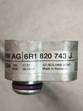 AUDI A1 8X PŘÍVOD KLIMATIZACE 6R1820743J