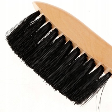 к бильярдному столу