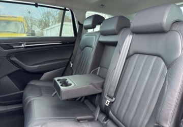 Skoda Kodiaq I SUV Facelifting 2.0 TSI 190KM 2022 Skoda Kodiaq Kodiaq 2.0 TSI 4x4 LK DSG - benzyna, naped 4x4, 5 drzwi, 190K, zdjęcie 17