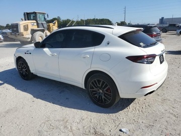 Maserati Levante 2022 Maserati Levante Base 2022 3.0l 3.0 Benzyna 345KM, zdjęcie 1