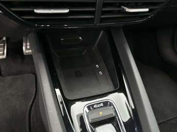 Skoda Octavia IV Liftback 2.0 TDI SCR 200KM 2022 Skoda Octavia RS 2.0 TDI 200KM 4x4 Fotele Ergonomi, zdjęcie 21