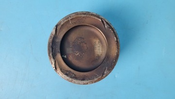 MERCEDES W205 2.0 CGI ПОРШЕНЬ С КОЛЬЦАМИ A2741517